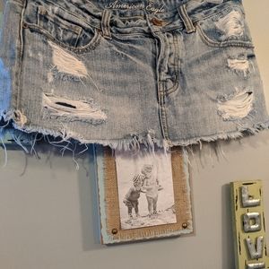 American Eagle Distressed Jean skirt